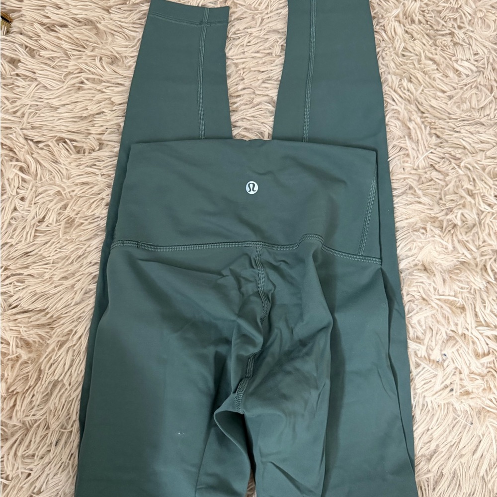 Lululemon NWT Wunder Train HR 28” Size 2
